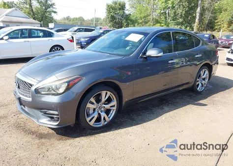 2015 Infiniti Q70 3.7X z USA, uszkodzony, nr VIN JN1BY1AR3FM560359
